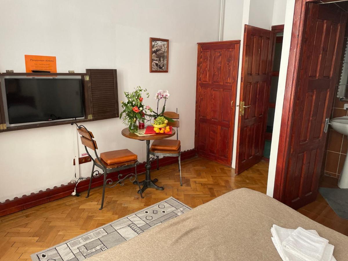 Pensiunea Noemi Brasov Luaran gambar