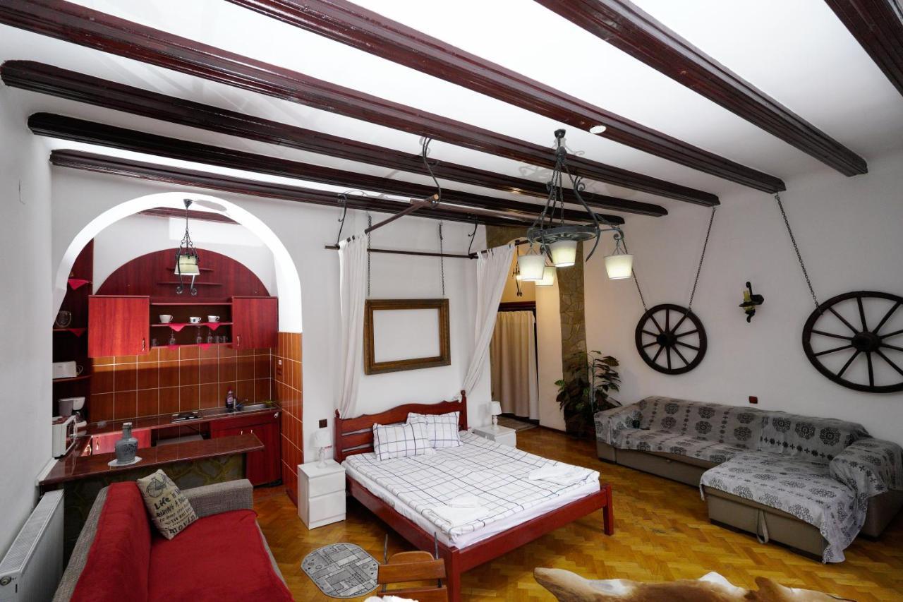 Pensiunea Noemi Brasov Luaran gambar