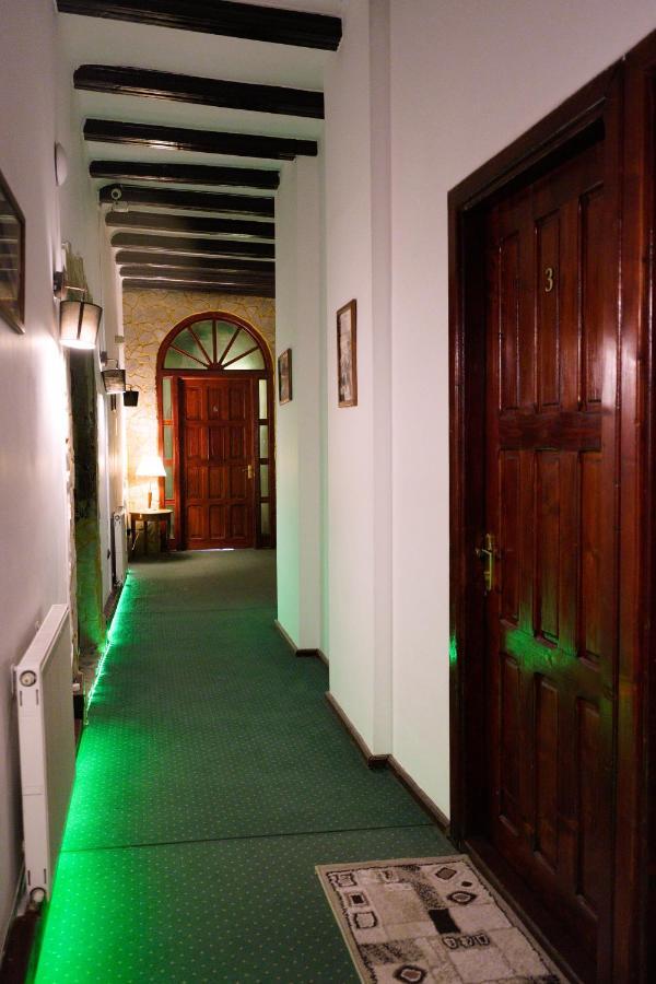 Pensiunea Noemi Brasov Luaran gambar